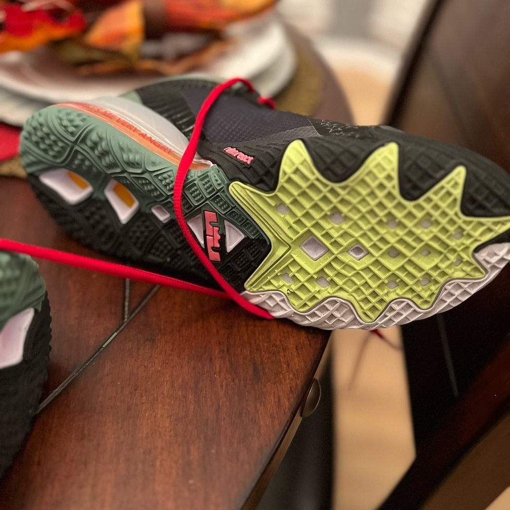 mens space jam shoes